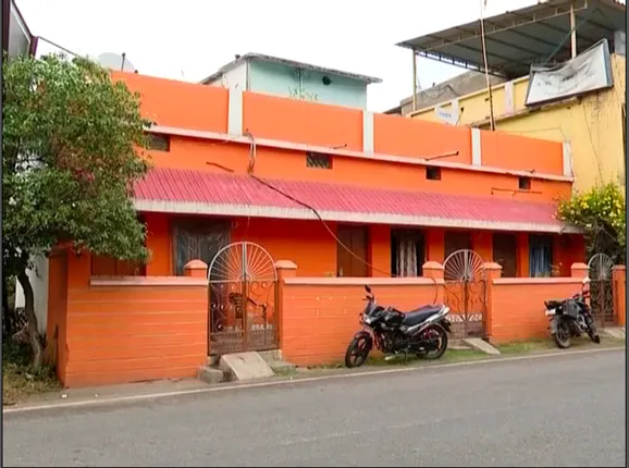 ବିିଶାଳ ଦାସଙ୍କ ପାଇଁ ବଢିଲା ଅଡୁଆ । ୨୪ ଘଂଟାରୁ ଅଧିକ ସମୟ ଧରି ଝାରସୁଗଡାରେ ଜାରି ରହିଛି ଆୟକର ବିଭାଗର ଚଢାଉ