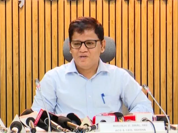 ଘସିପୁରା ଗୁଣ୍ଡାଗର୍ଦ୍ଦିକୁ ନେଇ ସିଇଓଙ୍କ ଚେତାବନୀ । କହିଲେ, ଘଟଣା ବାବଦରେ ପୋଲିସ ଡିଜିଙ୍କ ସହ କଥା ହୋଇଛି, କୌଣସି ପ୍ରକାର ହିଂସାକୁ କରାଯିବନି ବରଦାସ୍ତ ।