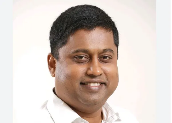 ବିଜେଡିରୁ ଇସ୍ତଫା ଦେଲେ ଅନୁଭବ ପଟ୍ଟନାୟକ । ସାବିତ୍ରୀଙ୍କୁ ଟିକେଟ୍ ମିଳିବା ପରେ ଛାଡିଲେ ଦଳ । ଲେଖିଲେ ଲମ୍ବା ଇସ୍ତଫା ପତ୍ର...