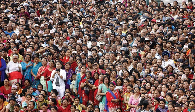 ନେପାଳର ଲୋକଙ୍କ ଜୀବନରେ ଉନ୍ନତି ଆସିଛି । ଭାରତକୁ ପଛରେ ପକାଇ ନେପାଳ ଆଗରେ