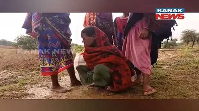 ପୁଣି ଜନନୀ ଯନ୍ତ୍ରଣା; ରାସ୍ତା ନଥିବାରୁ ଗାଁକୁ ଆସିପାରିଲାନି ଆମ୍ବୁଲାନ୍ସ, ୨ କିଲୋମିଟର ଚାଲି ଚାଲି ଗଲେ ଜଣେ ପ୍ରସୂତୀ ଓ ଗର୍ଭବତୀ ।