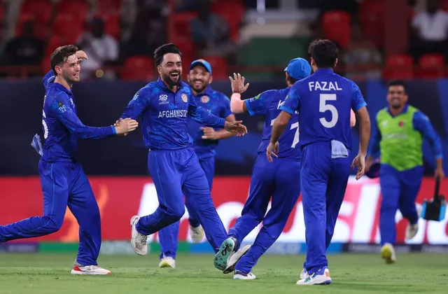 ଟି-୨୦ ବିଶ୍ୱକପରେ ବଡ ବିପର୍ଯ୍ୟୟ । ଅଷ୍ଟ୍ରେଲିଆକୁ ହରାଇଲା ଆଫଗାନିସ୍ତାନ । ୨୧ ରନରେ ହାରିଲା କଙ୍ଗାରୁ ଟିମ୍ ।