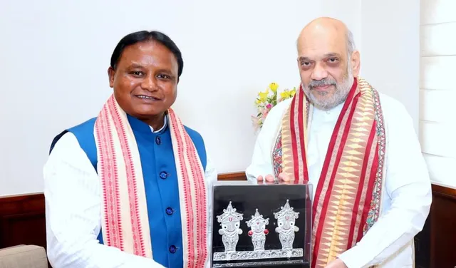 କେନ୍ଦ୍ର ଗୃହମନ୍ତ୍ରୀ ଅମିତ ଶାହାଙ୍କୁ ଭେଟିଲେ ମୁଖ୍ୟମନ୍ତ୍ରୀ ମୋହନ ମାଝୀ । ରାଜ୍ୟର ବିକାଶ ନେଇ ଆଲୋଚନା ସୂଚନା ।