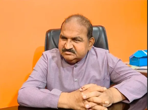 ଜୟନାରାୟଣଙ୍କ ଆକଳନ । କହିଲେ ଧର୍ମେନ୍ଦ୍ର ପ୍ରଧାନ ୨ ଲକ୍ଷରୁ ଅଧିକ ଭୋଟରେ ଜିତିବେ, ଜନସମ୍ପର୍କ ବିଜେପିକୁ ଦେବ ବଡ ବିଜୟ ।