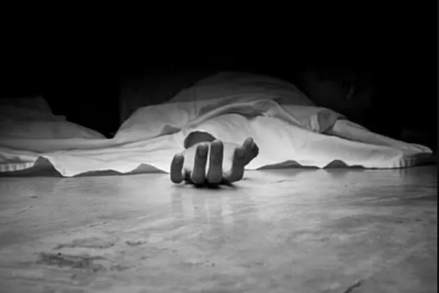 ପାରିବାରିକ କଳହ ନେଲା ଜୀବନ । ପଥରରେ ଛେଚି ଯୁବକଙ୍କୁ ହତ୍ୟା ।