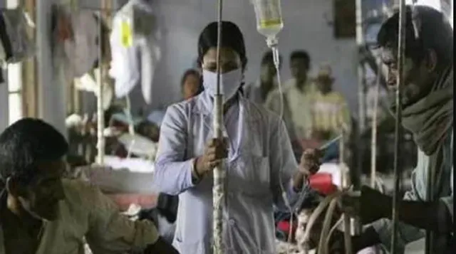 ସମ୍ବଲପୁରରେ ଜଣ୍ଡିସ୍ ସ୍ଥିତି ପରଖିବା ପାଇଁ ପହଞ୍ଚିଲା ରାଜ୍ୟ ସ୍ୱାସ୍ଥ୍ୟ ବିଭାଗର ୨ଜଣିଆ ଟିମ୍ । ଘର ଘର ବୁଲି କରୁଛନ୍ତି ସ୍ଥିତି ସମୀକ୍ଷା ।