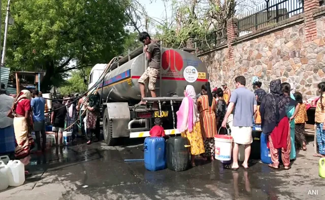 ଦିଲ୍ଲୀ ଜଳସଙ୍କଟକୁ ନେଇ ସୁପ୍ରିମ ଫଇସଲା: ୧୩୭ କ୍ୟୁସେକ ପାଣି ଛାଡିବାକୁ ହିମାଚଳକୁ କୋର୍ଟଙ୍କ ନିର୍ଦ୍ଦେଶ