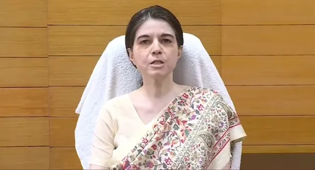 ବିଏସକେୱାଇ କାର୍ଡ କାର୍ଯ୍ୟକାରିତାକୁ ନେଇ ଦ୍ୱନ୍ଦ୍ୱ ଭିତରେ ସ୍ପଷ୍ଟିକରଣ ରଖିଲା ସ୍ୱାସ୍ଥ୍ୟ ବିଭାଗ । ସ୍ୱାସ୍ଥ୍ୟ ସଚିବ କହିଲେ ଜାରି ରହିଛି ଯୋଜନା । ବଳବତର ଅଛି ଘରୋଇ ହସ୍ପିଟାଲ ସହ ରାଜ୍ୟ ସରକାରଙ୍କ ଏମଓୟୁ