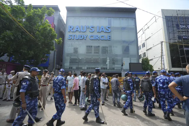 ଦିଲ୍ଲୀ କୋଚିଂ ସେଣ୍ଟର ଅଘଟଣରେ ନୂଆ ମୋଡ଼: ପାଣି ପଶିବା ପଛର କାରଣ କ’ଣ ‘ଥର୍ କାର’?