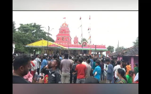 ଶ୍ରାବଣରେ ମାଆ ପେଣ୍ଡାଣୀଙ୍କ ମାୟେର ଯାତ୍ରା । ଦର୍ଶନ ପାଇଁ ଦୂର ଦୂରାନ୍ତରୁ ହଜାର ହଜାର ଶ୍ରଦ୍ଧାଳୁଙ୍କ ଭିଡ