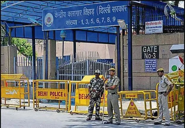 ତିହାର ଜେଲରୁ ଆସିଲା ଚକିତ କରିଦେବା ଭଳି ଖବର । ୧୨୫ ଜଣ କଏଦୀ ଏଚଆଇଭି ପିଜିଟିଭ୍ ଚିହ୍ନଟ