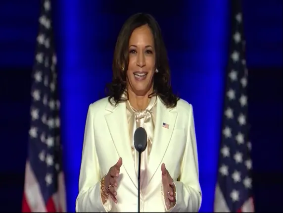 ଡେମୋକ୍ରାଟିକ ପାର୍ଟିର ରାଷ୍ଟ୍ରପତି ପ୍ରାର୍ଥୀ ହେଲେ କମଳା ହ୍ୟାରିସ, ସୋସିଆଲ ମିଡିଆରେ ସୂଚନା ଦେଲେ ଉପରାଷ୍ଟ୍ରପତି ହ୍ୟାରିସ ।