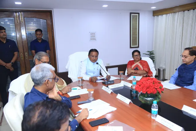 ଦିଲ୍ଲୀରେ କାର୍ଯ୍ୟରତ ଓଡିଶା କାଡରର ପଦାଧିକାରୀଙ୍କ ସହ ମୁଖ୍ୟମନ୍ତ୍ରୀଙ୍କ ବୈଠକ । ବିକଶିତ ଓଡିଶାର ଲକ୍ଷ୍ୟ ପୂରଣ ପାଇଁ ସହଯୋଗ କାମନା