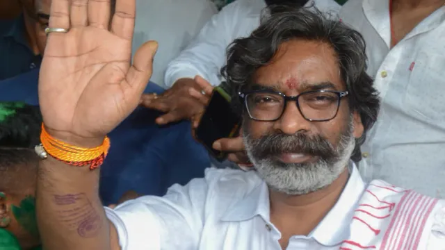 ହେମନ୍ତ ସରକାରର ଆଜି ଫ୍ଲୋର୍ ଟେଷ୍ଟ । ମନ୍ତ୍ରୀମଣ୍ଡଳର ମଧ୍ୟ ହେଇପାରେ ବିସ୍ତାର । 