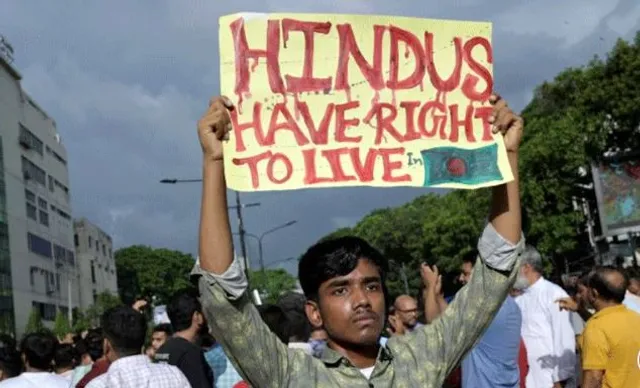 ବାଂଲାଦେଶରେ ଥମୁନି ହିଂସା ; ଟାର୍ଗେଟରେ ସଂଖ୍ୟାଲଘୁ ସମ୍ପ୍ରଦାୟ, ଆଜି ହିନ୍ଦୁ ସମ୍ପ୍ରଦାୟ ସହ ଆଲୋଚନା କରିବେ ୟୁନୁସ୍ ମୋହମ୍ମଦ