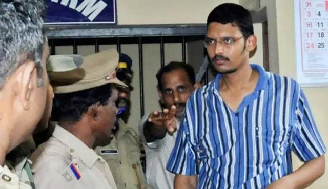 ବହୁ ଚର୍ଚ୍ଚିତ ଆଇପିଏସ ବିଦ୍ୟା ମହାନ୍ତିଙ୍କ ପୁଅ ବିତ୍ତିହୋତ୍ର ମହାନ୍ତିଙ୍କ ଦେହାନ୍ତ ; ଏମ୍ସରେ ଚିକିତ୍ସାଧୀନ ଅବସ୍ଥାରେ ପରଲୋକ