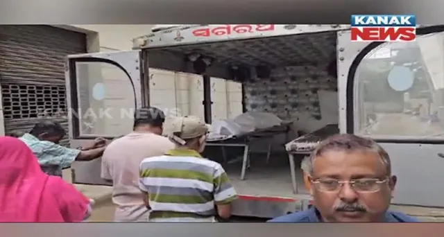 ବରିଷ୍ଠ ସାମ୍ବାଦିକ ପ୍ରଫେସର ପ୍ରଦୀପ ମହାପାତ୍ରଙ୍କ ଦେହାନ୍ତ । ରାଜଧାନୀର ଏକ ଘରୋଇ ହସ୍ପିଟାଲରେ ଚିକିତ୍ସାଧୀନ ଅବସ୍ଥାରେ ମୃତ