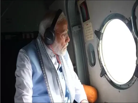 ଆକାଶମାର୍ଗରୁ ୱାୟନାଡ ସ୍ଥିତି ଦେଖିଲେ ପ୍ରଧାନମନ୍ତ୍ରୀ ମୋଦୀ ; କେନ୍ଦ୍ର ପକ୍ଷରୁ ହୋଇପାରେ ସ୍ୱତନ୍ତ୍ର ପ୍ୟାକେଜ ଘୋଷଣା