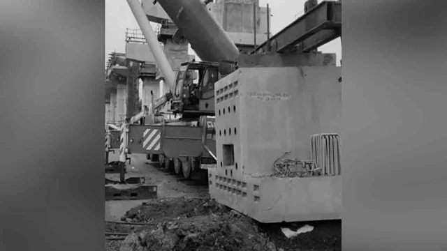 cmrl-crane