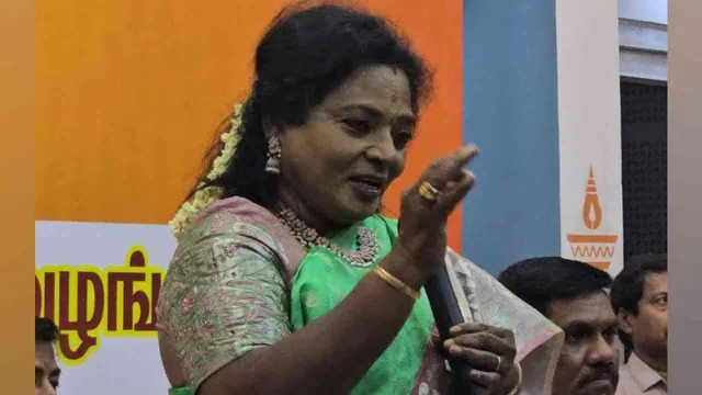 tamilisai-soundararajan-mic