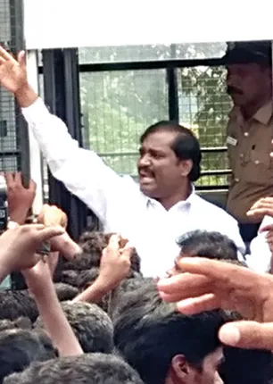 velmurugan