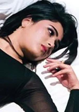 /idhalgal/cinikkuttu/chichi-gv-prakash-shalini-pandey-tears