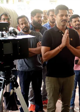 /idhalgal/cinikkuttu/shooting-short
