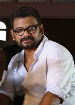 /idhalgal/cinikkuttu/how-tear-tension-director
