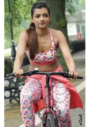 /idhalgal/cinikkuttu/producer-actress