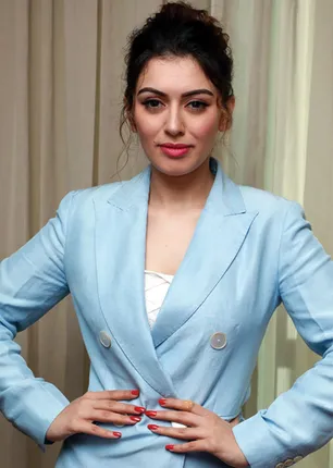 /idhalgal/cinikkuttu/hansika-cutting-fat