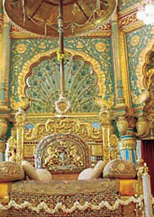/idhalgal/om/all-features-are-throne