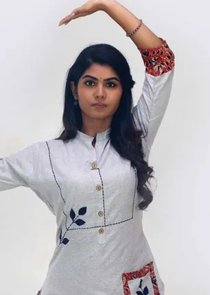 /idhalgal/cinikkuttu/sensor-applauded-image