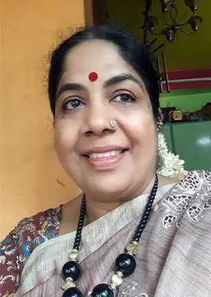 /idhalgal/eniya-utayam/palm-shower-3-andal-priyadarshini
