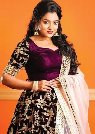 mullai chitra