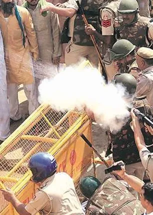 /idhalgal/eniya-utayam/battlefield-politics