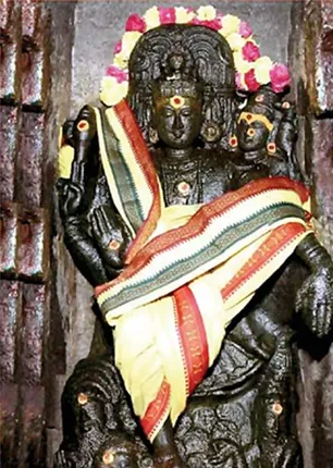 /idhalgal/balajothidam/tampathya-datsinamoorthy-who-gives-home-harmony-vijayalakshmi-subramaniam