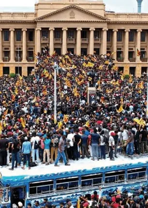 /idhalgal/eniya-utayam/sri-lanka-chased-rajapakses-light-tamil-eelam-can-be-seen-nearby-ira