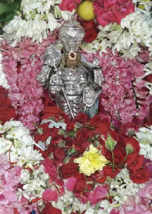 /idhalgal/om/srisubramanya-swami-who-records-thoughts-devotees-twelve-hands-palangamur-mo-ganesh