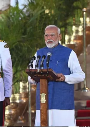 /idhalgal/general-knowledge/narendra-modi-became-prime-minister-again