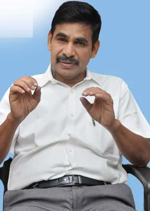 /idhalgal/eniya-utayam/chief-secretarys-job-gave-me-lot-experience-applied-ias-interview