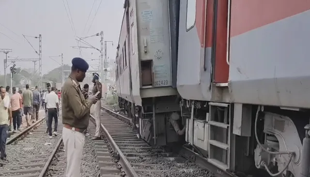 Chennai - New Jalpaiguri Express derails in Odisha's Jajpur