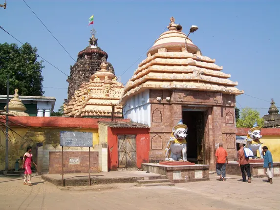 sakhigopal temple
