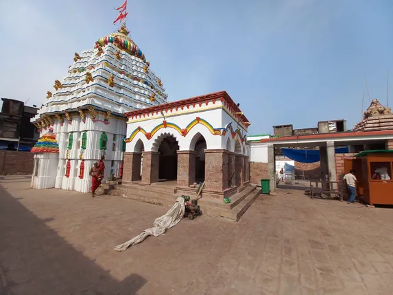 akhandalamani temple