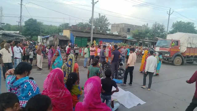 blockade on NH-55