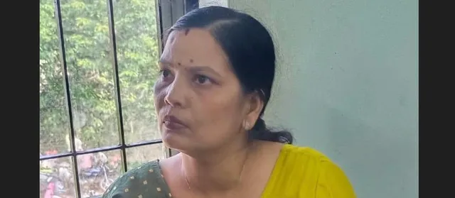 data entry operator taking bribe