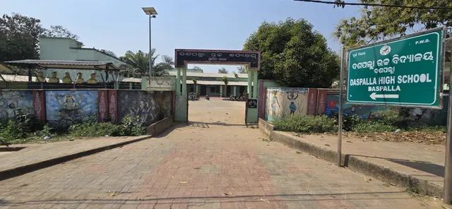 Daspalla High School