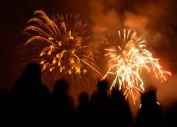 Firecrackers worth Rs 15 crore burst in capital city, 100 injured