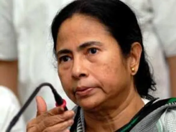 Modi to blame for 120 note ban deaths: Mamata