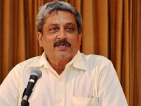 Parrikar steps down as Defence Minister, to be Goa CM Tuesday