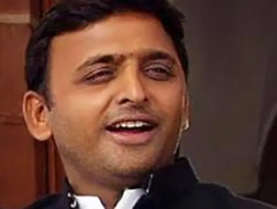 SP revokes Akhilesh, Ram Gopal Yadav expulsion